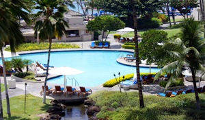 The Pool at The Mauna Lani Bay Hotel & Bungalows